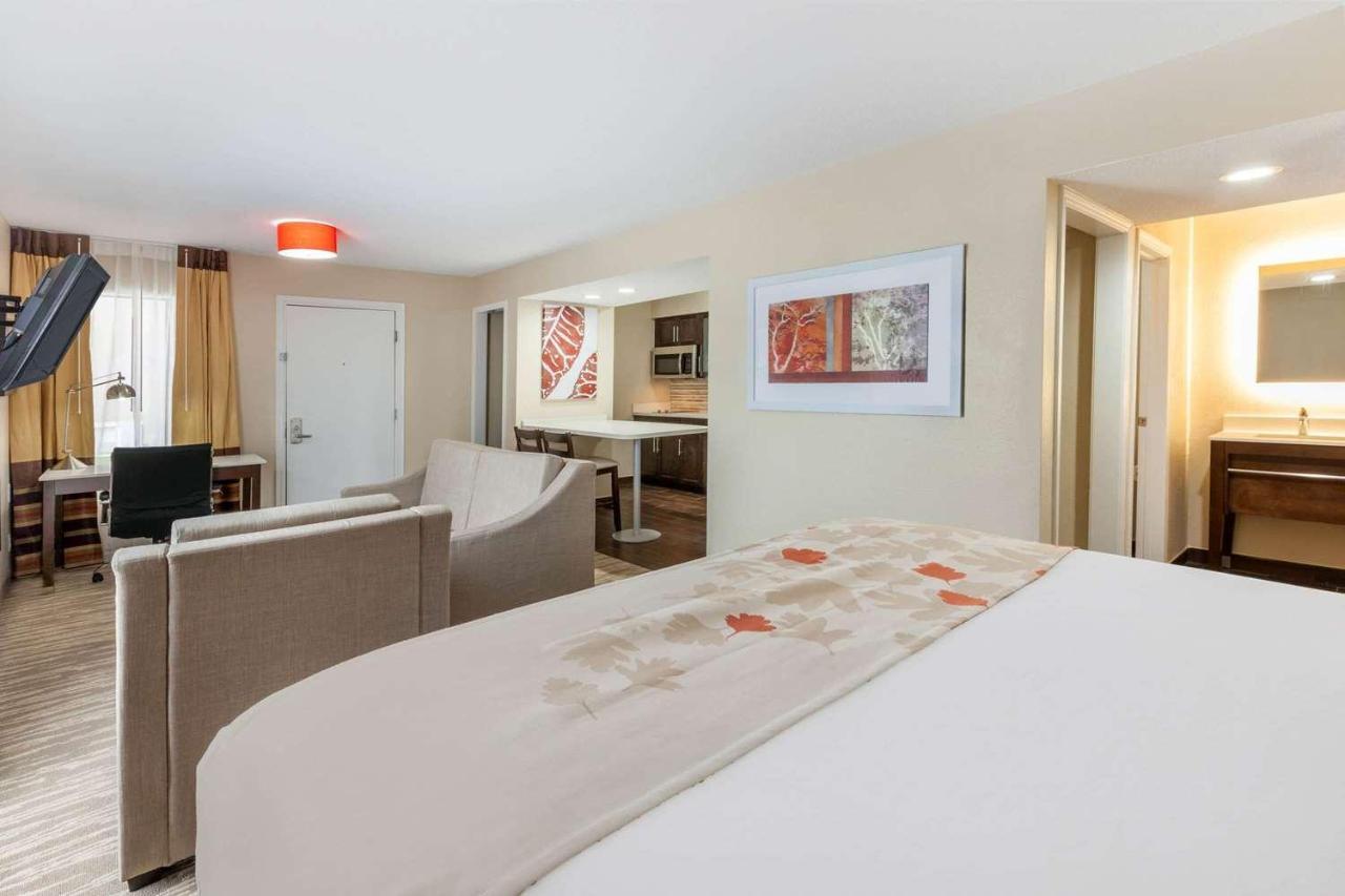Hawthorn Suites By Wyndham Detroit Southfield Kültér fotó
