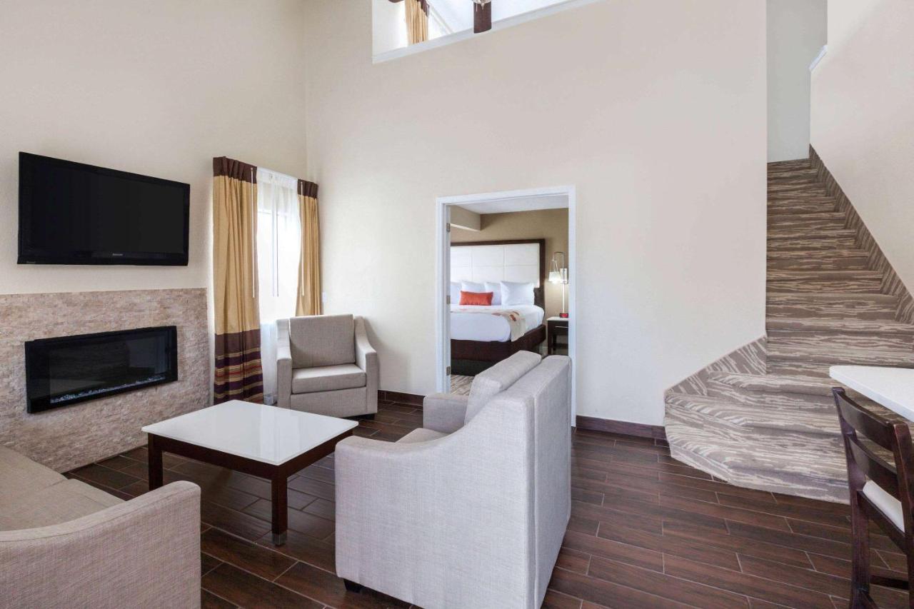 Hawthorn Suites By Wyndham Detroit Southfield Kültér fotó